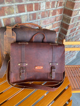 Load image into Gallery viewer, Med. Vintage Messenger Bag